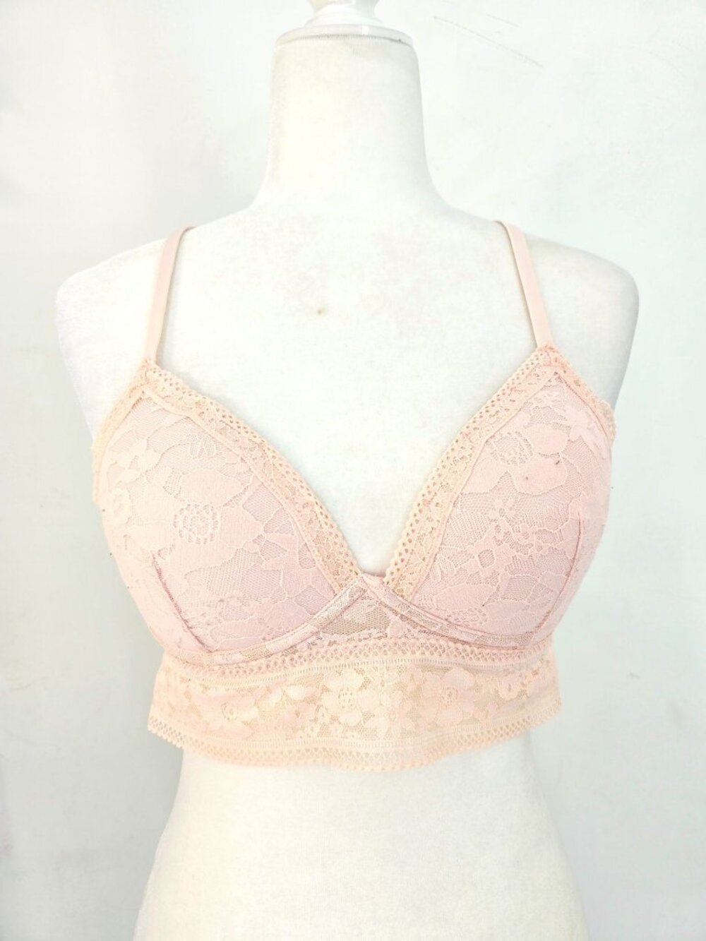 VIctoria's Secret Blush Pink Romantic Lace Racerback Braletted Padded Bra M